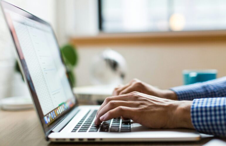 Is Your Business Losing Money Because Employees Can’t Use Tech?